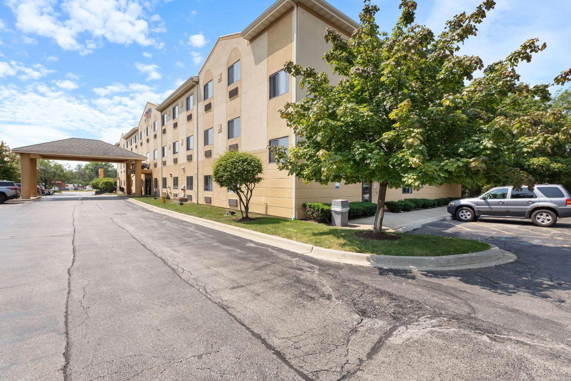 Comfort Suites Lombard - Addison Buitenkant foto